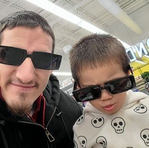 Meet your Posher, Thomas